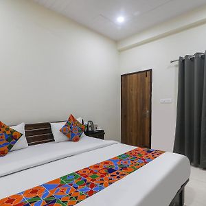 Fabhotel Lucknow Inn
